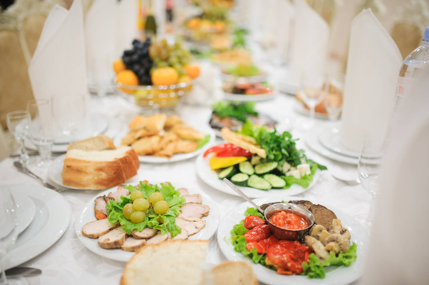 How Hourly Catering Services Can Help Your Event Go Smoothly elevate services party